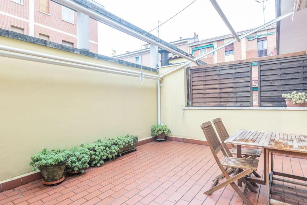 Tiarini 14 Bolonha Exterior foto